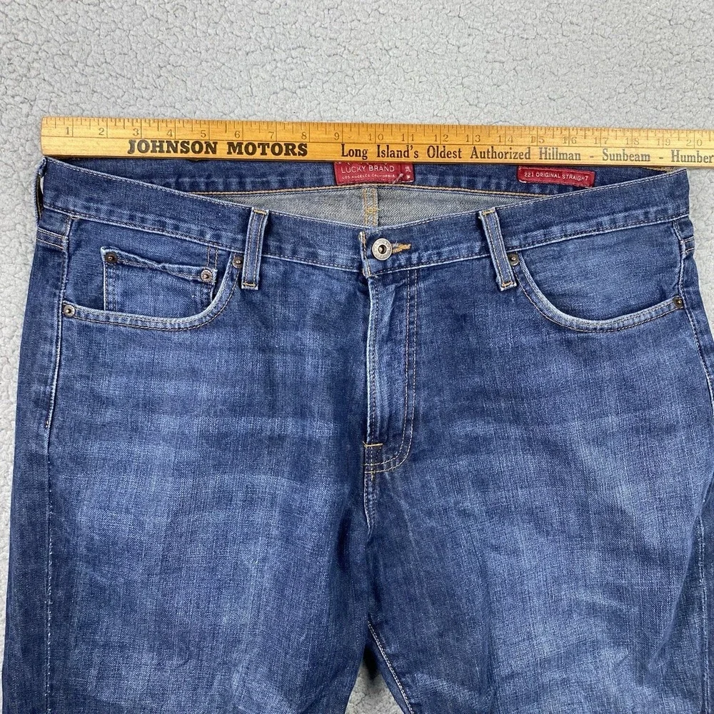 Lucky Brand Jeans Mens 221 Original Straight 38X32 (39x33) Blue Denim Stretch